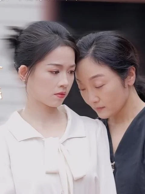 Con Gái Mạnh Mẽ Không Dễ Đụng Vào